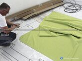 39_proekt_tekstilnoj_arhitektury_stenovaya_installyaciya_iz_tkanevyh_parusov_v_interere_akvaparka_sborka_tekstilnogo_parusa_.jpg